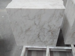 Volakas vit marmorplattor golvbeläggning