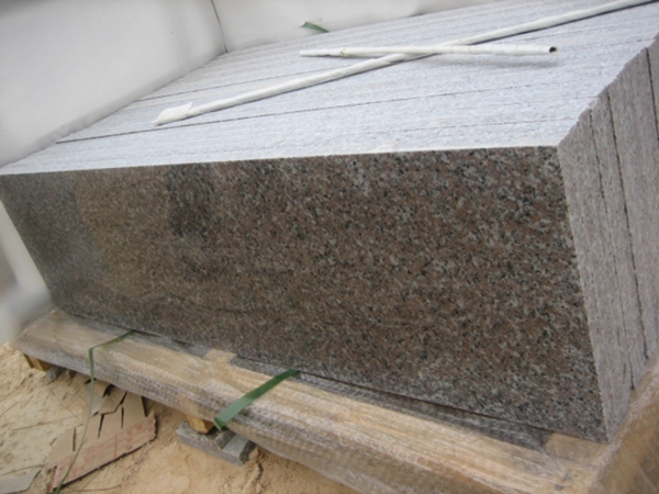 g635 granitplattor, frambyggnadssteg, slitbanor