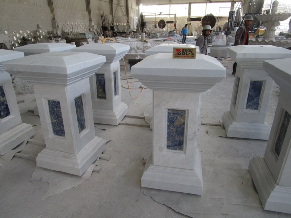 hn vit cloisonne marmor skulptur kolonn pelare