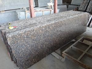 baltisk brun granitplatta med konkurrenskraftigt pris
