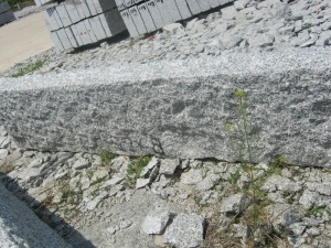 G341 Granit Rough Plockad Road Grå Curb Stones