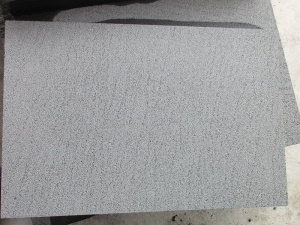 Hainan Black Basalt Rough Slip 400 # Paver Tiles