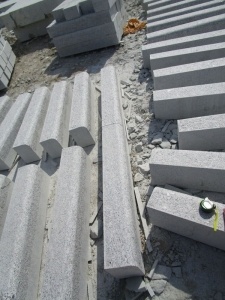 Kina G383 pärlblomma grå granit kantsten